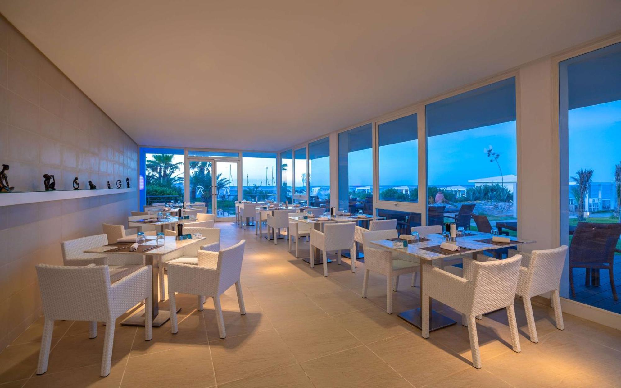 Hotel Radisson Blu Palace & Thalasso, Djerba 5*